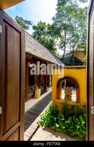 Haus-Altar in einem balinesischen Hotel, Tourismus, Reisen, Ubud, Bali, Indonesien, Asien Stockfoto