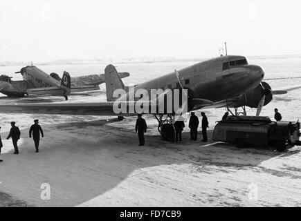 Erste Landung eines sowjetischen Flugzeugs auf dem Flughafen Berlin-Tempelhof 1940 Stockfoto