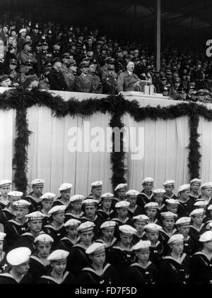 Adolf Hitler spricht bei einer Jugend-Kundgebung in Berlin, 1936 Stockfoto