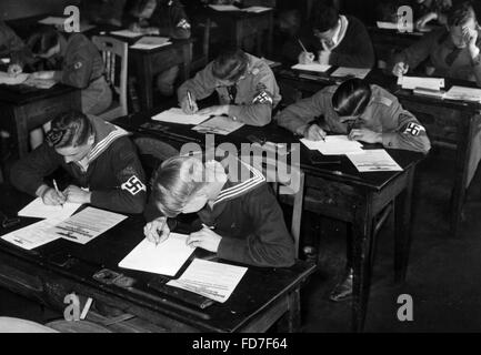 Junge Menschen während der Reichsberufswettkampf (nationale berufliche Wettbewerb) in Königsberg, 1936 Stockfoto