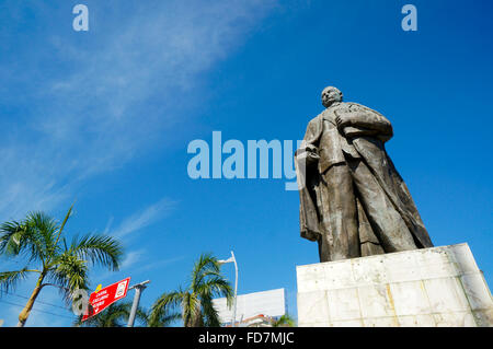 Benito Juarez Statue entlang der La Avenida Costera Miguel Aleman in Acapulco, Mexiko Stockfoto