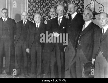 Norwegens König Haakon VII mit europäischen Staats-und Regierungschefs Stockfoto