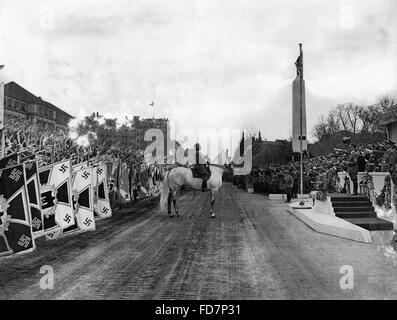 Militärparade der Wehrmacht anlässlich Hitlers Geburtstag in Berlin, 1939 Stockfoto