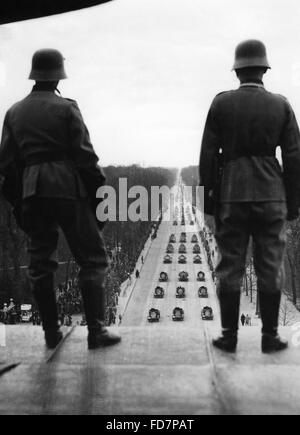 Parade auf der 47. Geburtstag von Adolf Hitler, 1936 Stockfoto