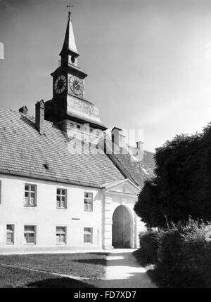 Uhrturm des alten Schlosses Schleißheim in München Stockfoto