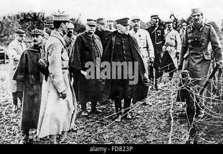 Poincaré, Joffre und Kronprinz Alexander i., 1916 Stockfoto