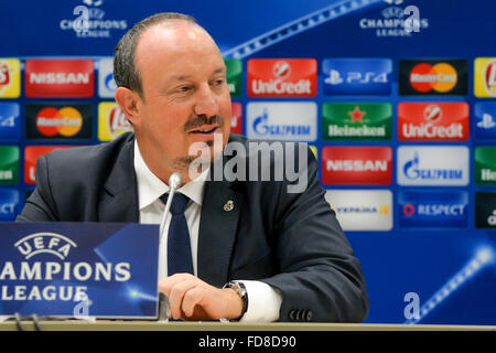 November. 25, 2015 - Lemberg, Ukraine - Headcoach von Real Madrid Rafael Benitez während der Pressekonferenz Stockfoto