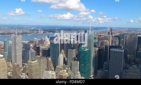 Skyline von New York City und Aussicht vom Empire State building Stockfoto