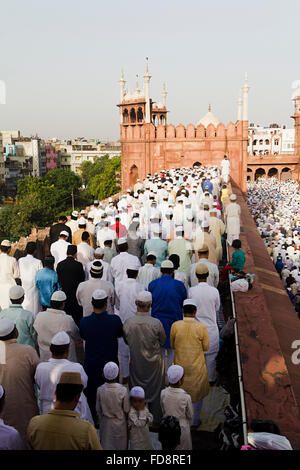 Gruppen Massen Muslime Jama Maszid Id Milap Stockfoto