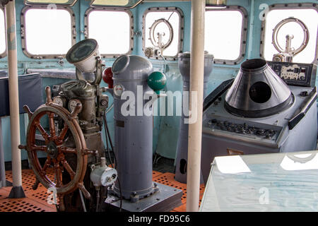 Steuerhaus auf dem Boot Stockfoto