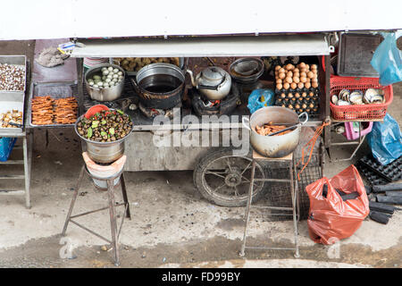 Straße Restaurant im Zentrum von Phnom Penh Stockfoto