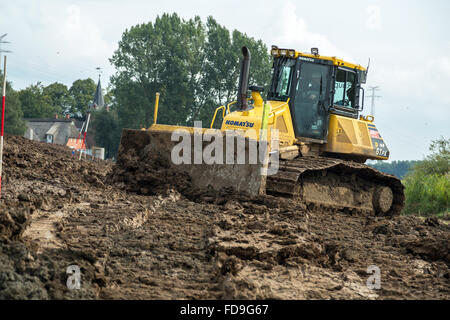 Bremen, Deutschland, an der Weser Deicherhoehung wegen steigender Meeresspiegel Stockfoto