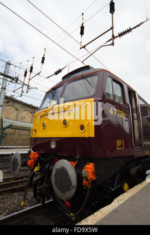 West Coast Eisenbahn Klasse 47 Lokomotive 47786 steht an der Spitze einer Kompass-Touren Ausflug in Carlisle Stockfoto