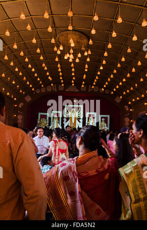 Gruppen Massen Gottes Tempel Statuen Durga Puja Stockfoto