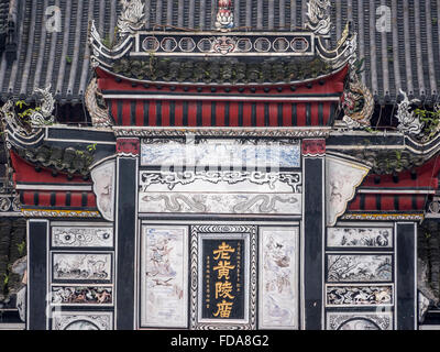 Huangling Tempel am Ufer des Jangtse-Flusses bei Sandouping A Town in der Nähe der drei-Schluchten-Damm Yichang, Provinz Hubei China Stockfoto