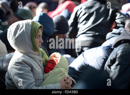 Berlin, Deutschland, LaGeSo Flüchtlinge warten. Stockfoto