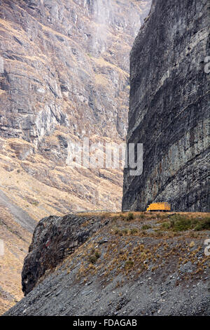 Todesstraße, North Yungas Road, in der Nähe von La Cumbre Pass, Yungas-Straße zwischen La Paz und Coroico, Bolivien Stockfoto