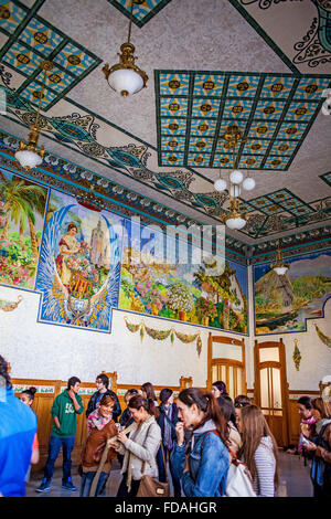 Station Nordgleis. Erbaut im Jugendstil, zwischen 1909 und 1917.Panels von Azulejos (Kacheln), Valencia, Spa Stockfoto