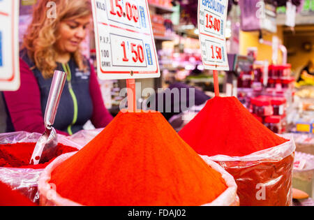 Mercado Central, Zentralmarkt, spice Stand, Valencia, Spanien. Stockfoto