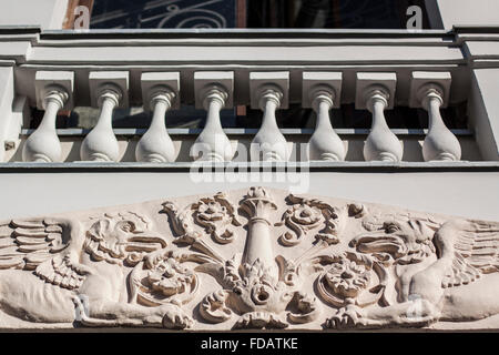 Detail in einem Gebäude in Aghmashenebeli Avenue, Tiflis, Georgien. Stockfoto