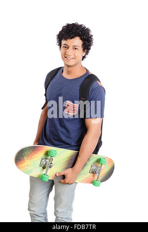 1 Teenager junge Student ständigen Holding Skateboard Stockfoto