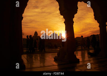 Gruppen oder Massen Golden Tempel Amritsar Gurdwara Stockfoto