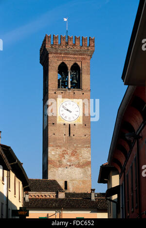 Italien, Lombardei, Rivolta d ' Adda, Kirche St. Sigismund Belfry Stockfoto