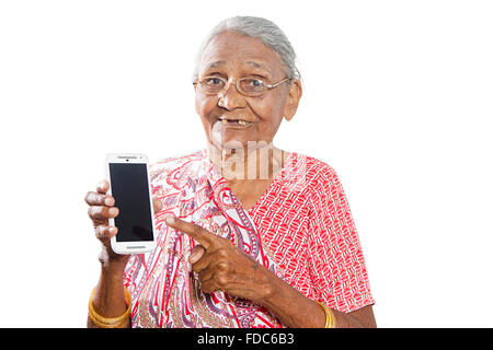 1 ältere Erwachsene Frau in den Ruhestand stehenden Handy Qualität Schuldzuweisungen angezeigt Stockfoto