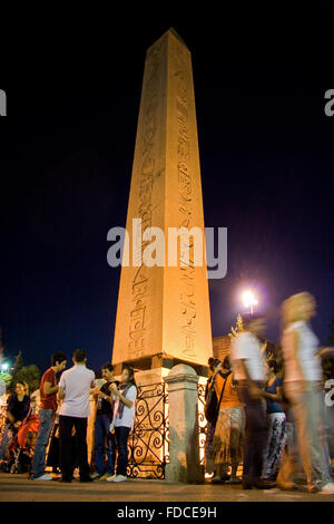 ISTANBUL, Türkei - 6. September: Ramadan Eröffnung der türkischen Muslime in Sultanahmet-Platz am 6. September 2009 in Istanbul, Türkei Stockfoto