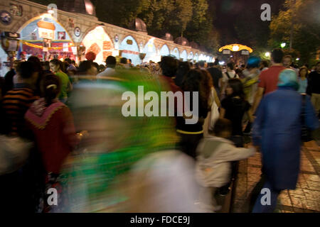 ISTANBUL, Türkei - 6. September: Ramadan Eröffnung der türkischen Muslime in Sultanahmet-Platz am 6. September 2009 in Istanbul, Türkei Stockfoto