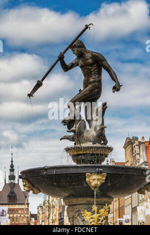 Der Neptunbrunnen ist ein viel fotografiertes Symbol der Hansestadt Danzig, Pomorskie, Polen, Europa Stockfoto