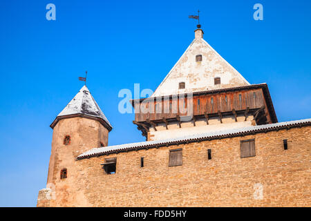 Turm und Mauern des Schlosses Herman in Narva. Estland Stockfoto