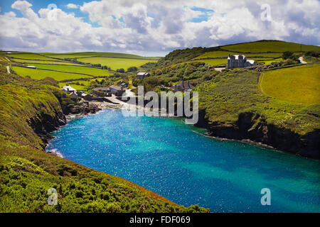 Bucht bei Port Quin, Cornwall, UK Stockfoto