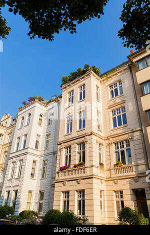 Luxus-Häuser und Wohnungen in Deutschland schoss aus Straße Ebene keine Property-Release aufgrund deutscher Gesetze erforderlich Stockfoto