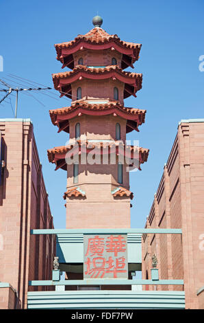 Chicago, Illinois, Vereinigte Staaten von Amerika, USA: Palast und Gebäude in der Chinatown Nachbarschaft, Skyline und das tägliche Leben Stockfoto