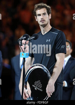 Melbourne, Australien. 31. Januar 2016. Andy Murray aus Großbritannien hält eine Rede bei der Preisverleihung nach dem Finale der Herren Einzel gegen Novak Djokovic Serbien bei den Australian Open Tennis Championships in Melbourne, Australien, 31. Januar 2016. Andy Murray verlor das Spiel 1-6, 5-7, 6-7. Bildnachweis: Xu Yanyan/Xinhua/Alamy Live-Nachrichten Stockfoto