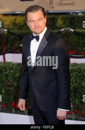 Schauspieler Leonardo DiCaprio besucht die 22. Annual Screen Actors Guild Awards, SAG Awards, bei The Shrine Auditorium in Los Angeles, USA, am 30. Januar 2016. Foto: Hubert Boesl /dpa - NO-Draht-Dienst- Stockfoto