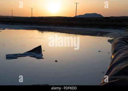 Sonnenuntergang Szenen über das Salz trocknen Teiche bei Afrera in der Ferne Depression von Äthiopien Stockfoto