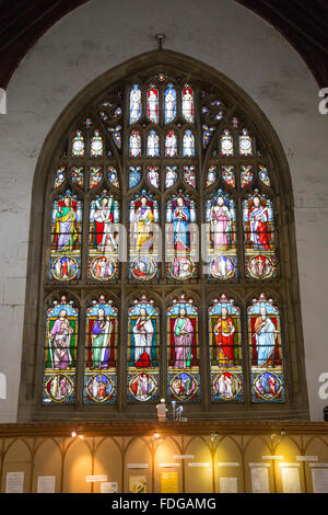 Glasfenster im Inneren, Haworth, St Michaels und alle Engel Kirche, Howarth West Yorkshire England Stockfoto