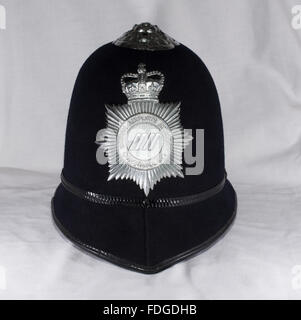 Polizeihelm aus der britischen Flughäfen Behörde Constabulary Stockfoto