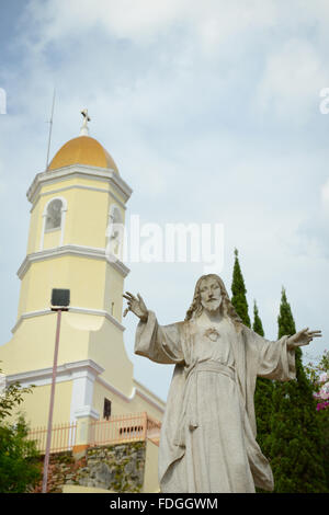 Statue von Jesus Christus an die Basílica Menor De La Virgen de Monserrate. Hormigueros, Puerto Rico. Karibik-Insel. Stockfoto