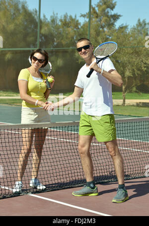 Tennis-Spieler in der Nähe von net Stockfoto