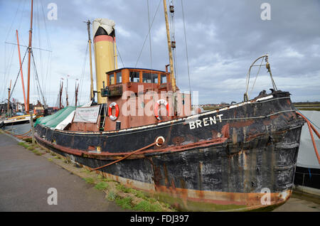 Eine restaurierte Schlepper auf dem Fluss Blackwater in Maldon, Essex Stockfoto