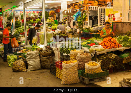 Bogota Paloquemao Obst- und Gemüsemarkt, Kolumbien, Südamerika Stockfoto