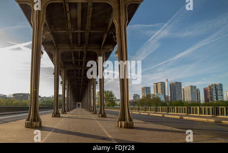 Bir-Hakeim-Brücke, Paris, Frankreich Stockfoto