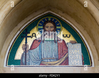 Mosaik von Jesus Christus über dem Eingangsportal in der Emmaus-Kloster Stockfoto