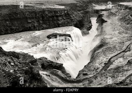 Gullfoss Wasserfall in Island, Teil der Golden Circle touristischen route auf der Vulkaninsel. Stockfoto