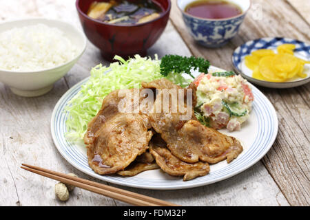 Shogayaki, Ingwer-Schweinefleisch, japanisches Essen Stockfoto