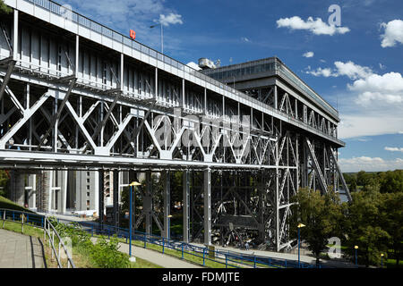 Niederfinow, Deutschland, die alte eine noch in Betrieb-Hebebühne Stockfoto