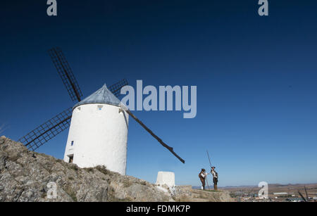 Consuegra und die typischen Windmühlen in der Arbeit, die Cervantes Don Quijote von La Mancha inspiriert Stockfoto